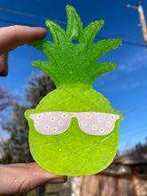 Load image into Gallery viewer, Pineapple Pattern Glasses Freshie
