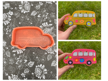 Load image into Gallery viewer, School Bus Daisy Mold
