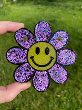 Load image into Gallery viewer, Smile Flower Mold
