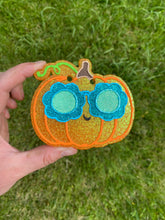 Load image into Gallery viewer, Pumpkin Flower Glasses Freshie
