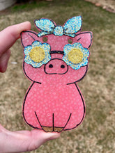 Load image into Gallery viewer, Pig with Flower Glasses Mold
