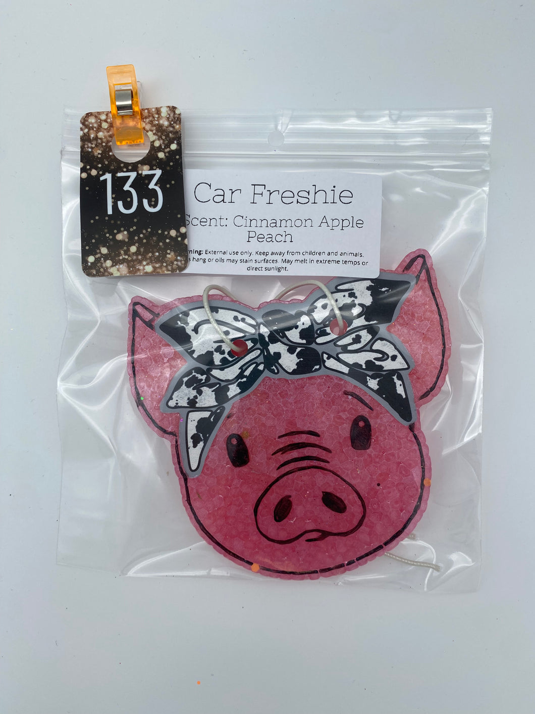 133- Pig with Bow Western Animal - Cinnamon Apple Peach