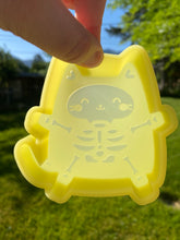 Load image into Gallery viewer, Skeleton Cat Mold
