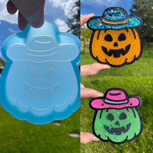 Load image into Gallery viewer, Cowboy Jack-o-lantern Pumpkin Mold
