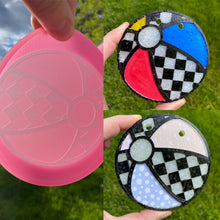 Load image into Gallery viewer, Checkerboard Plaid Beach Ball Mold
