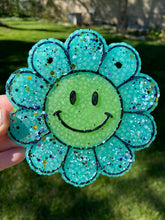 Load image into Gallery viewer, Retro Smile Daisy Flower Freshie
