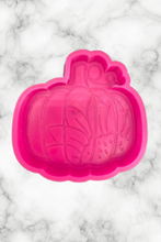 Load image into Gallery viewer, Sunflower Pumpkin Mold
