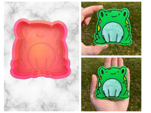 Load image into Gallery viewer, Frog Freshie Mold, Western Freshie Molds, Animal Freshie Molds, Heat Safe Silicone Mold, Affordable Freshie Mold
