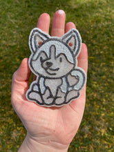 Load image into Gallery viewer, Husky Freshie Mold, Dog Freshie Mold, Dog Breed Freshie Molds, Freshie Molds for Beginners, Heat Safe Silicone Mold, Simple Freshie mold
