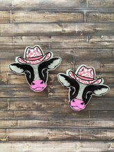 Load image into Gallery viewer, Valentine Cows with Cowboy Hat Vent Clip Freshie
