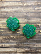 Load image into Gallery viewer, Patterned St. Patrick Vent Clip Freshie
